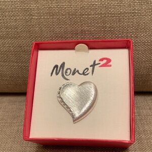 Monet Silver Heart Brooch-vintage